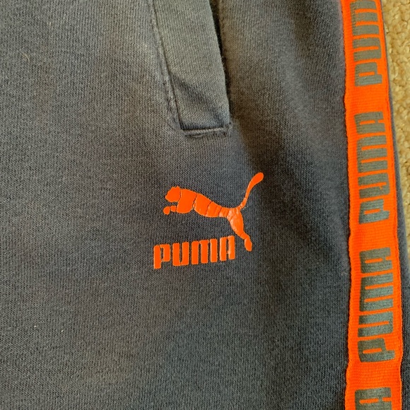 🤩 3 for $20 / Puma Navy Sweatpants - Picture 3 of 3